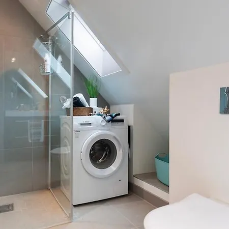 Lägenhet Cozy Loft In The Heart Of