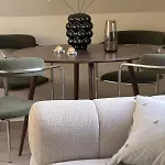 아파트 Cozy Loft In The Heart Of 베르겐