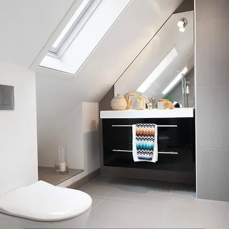 Cozy Loft In The Heart Of Lägenhet