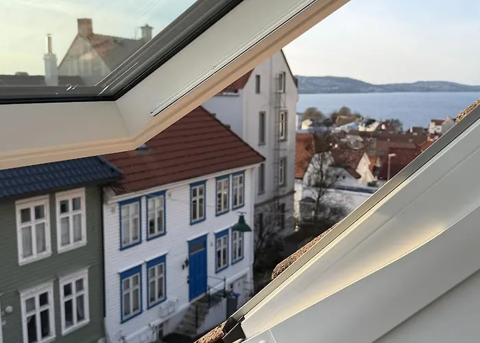 Cozy Loft In The Heart Of